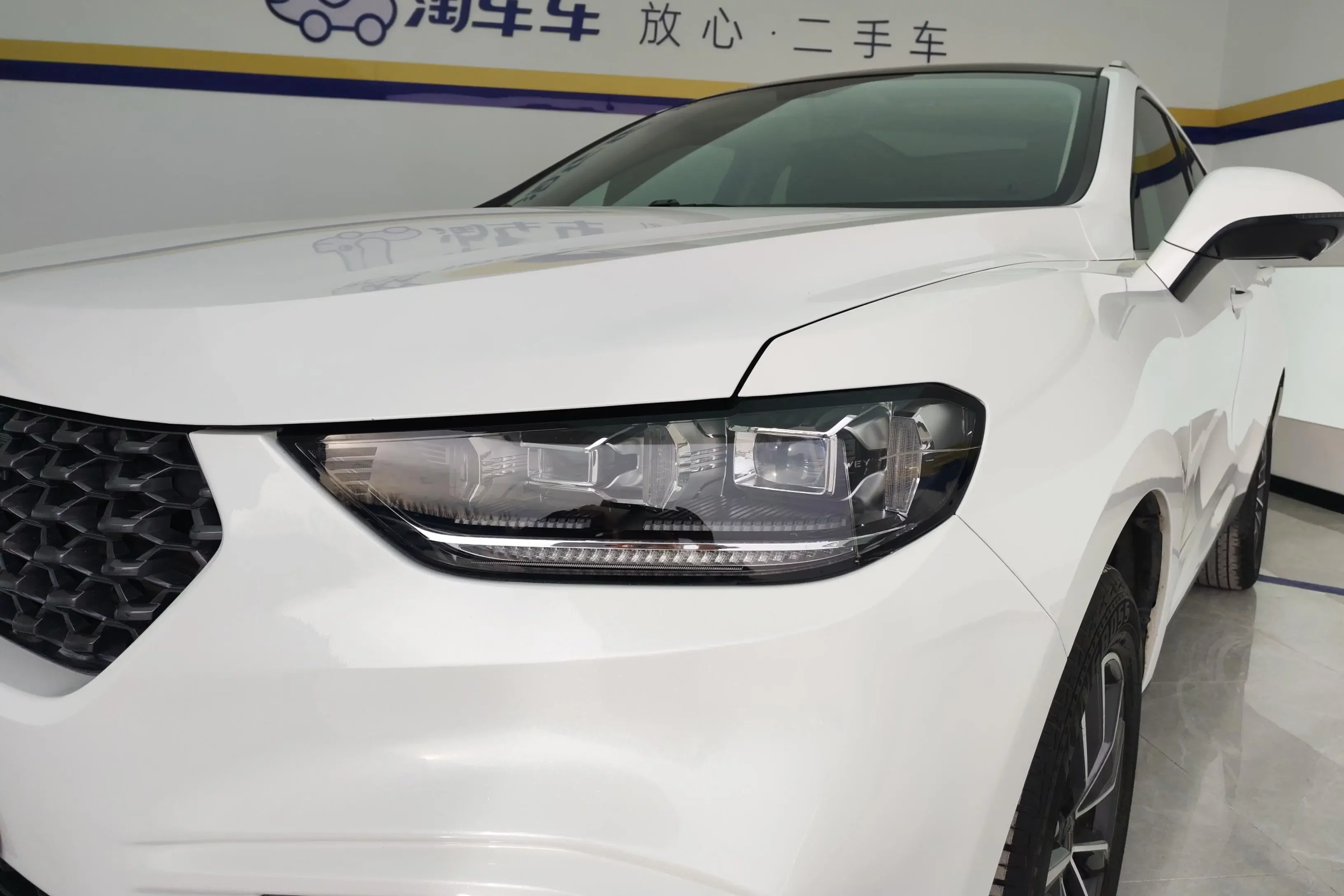 Wey Wei brand VV5