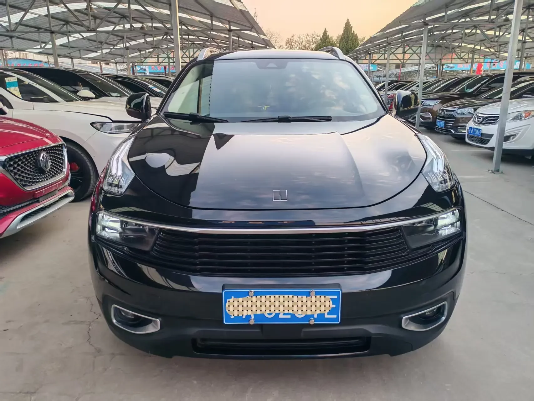 Lynk & Co 01