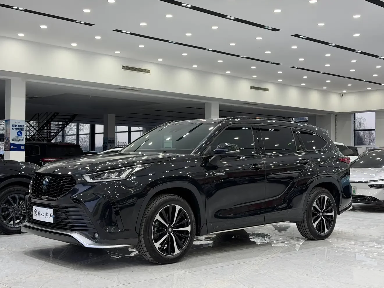 Toyota Crown Kluger