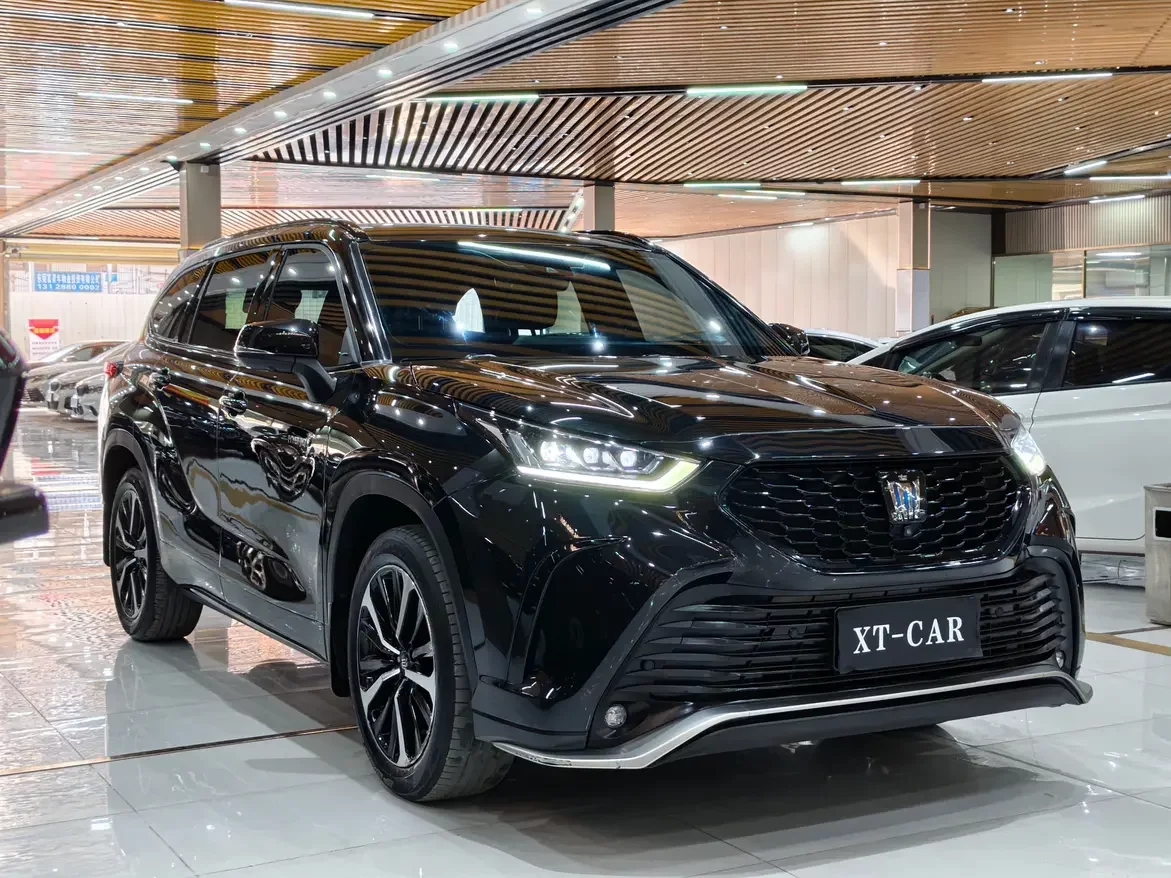 Toyota Crown Kluger