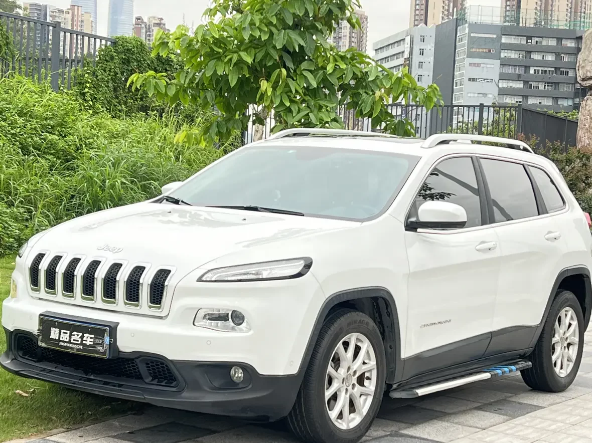 Jeep Cherokee  из Китая