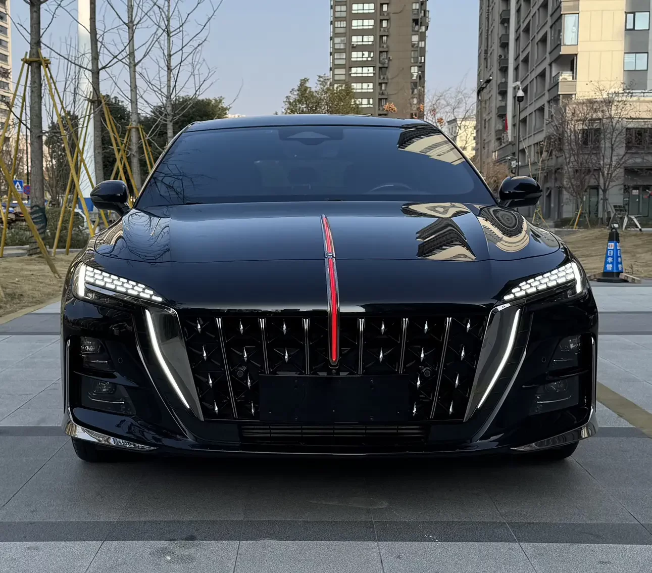 Hongqi H6
