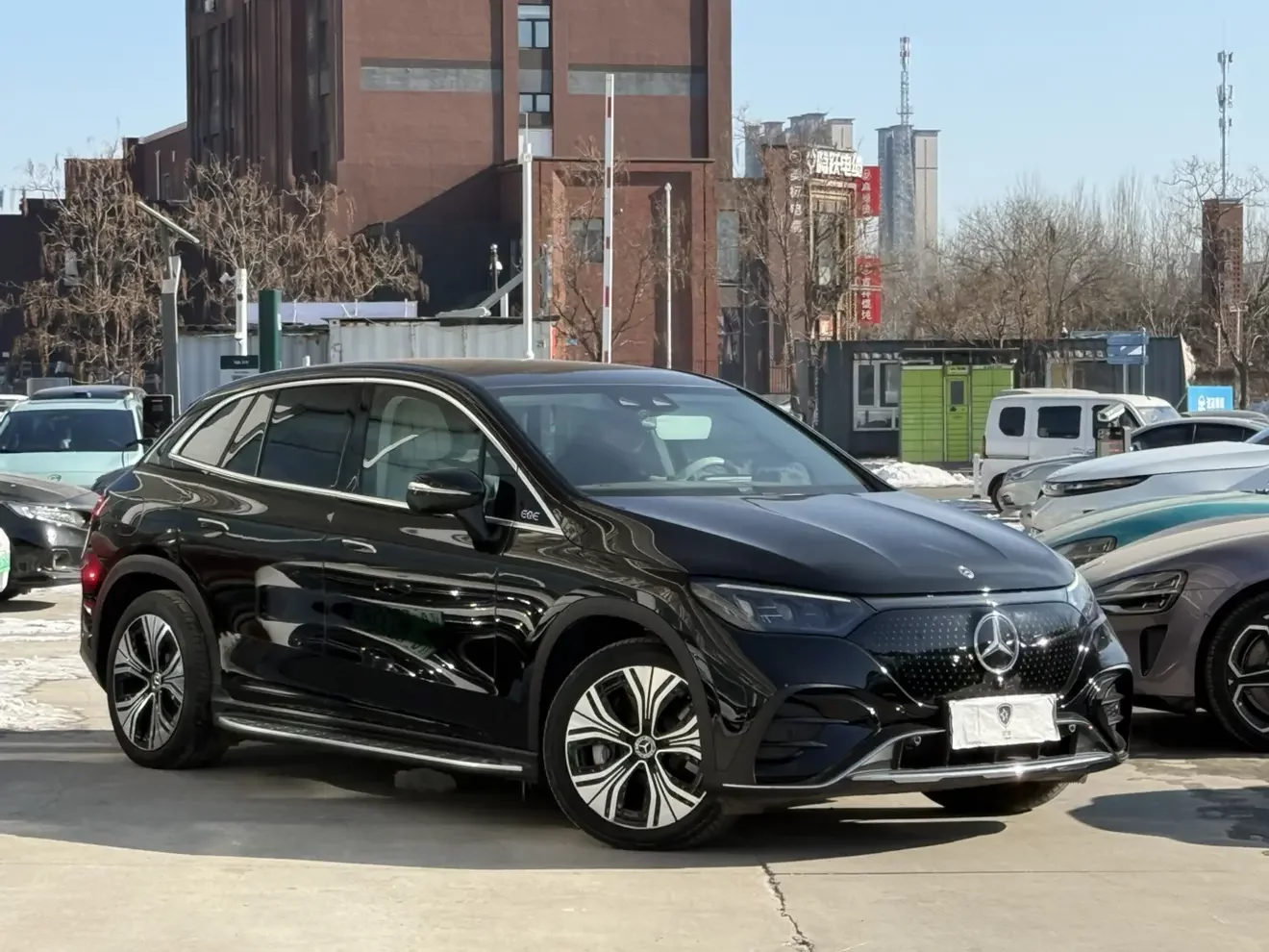 Mercedes-Benz EQE SUV