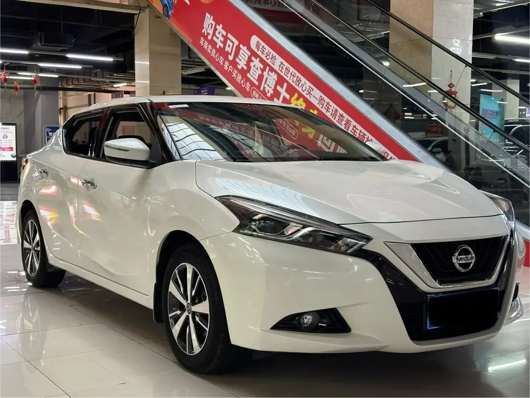 Nissan bluebird