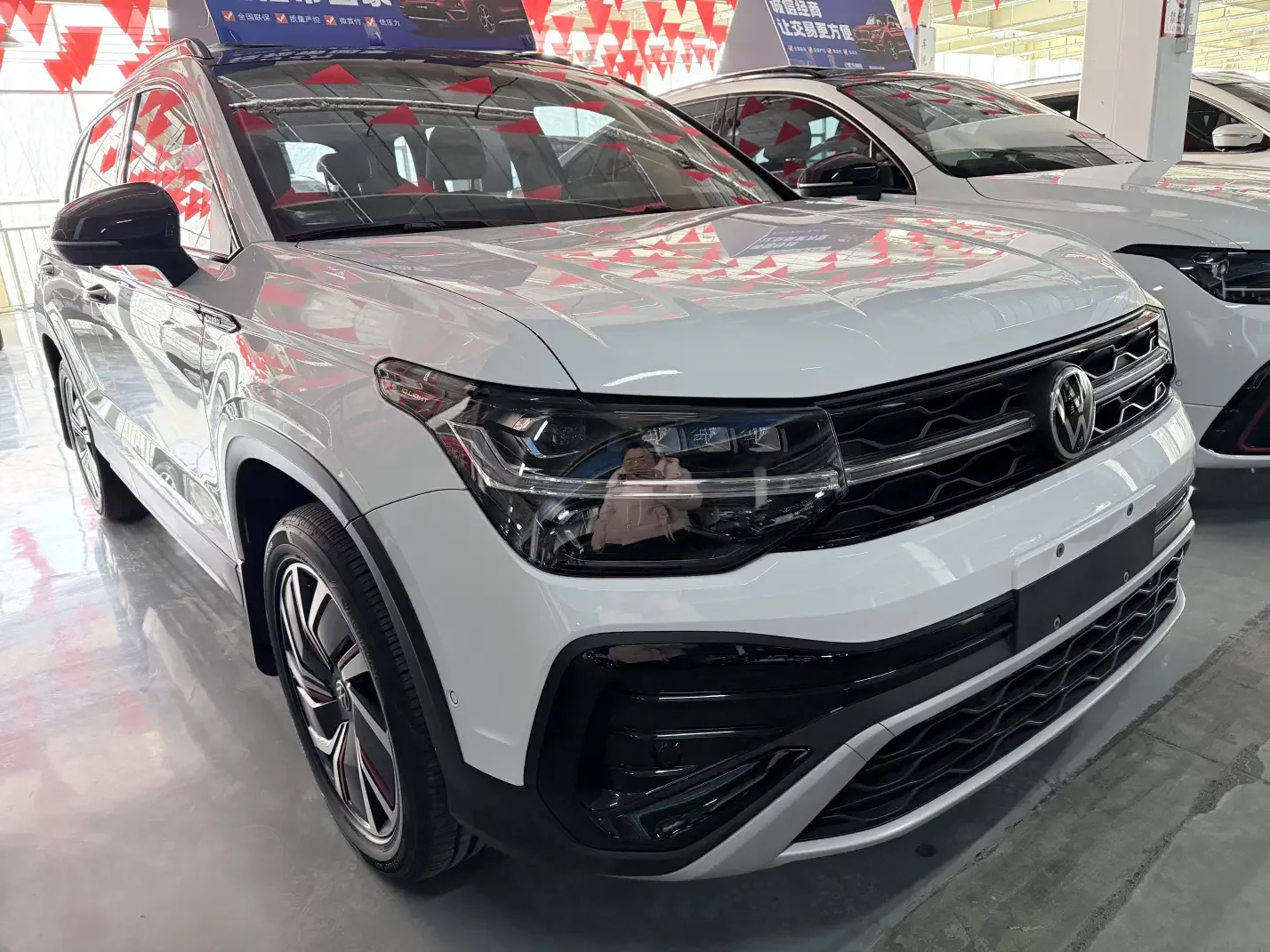Volkswagen Tharu