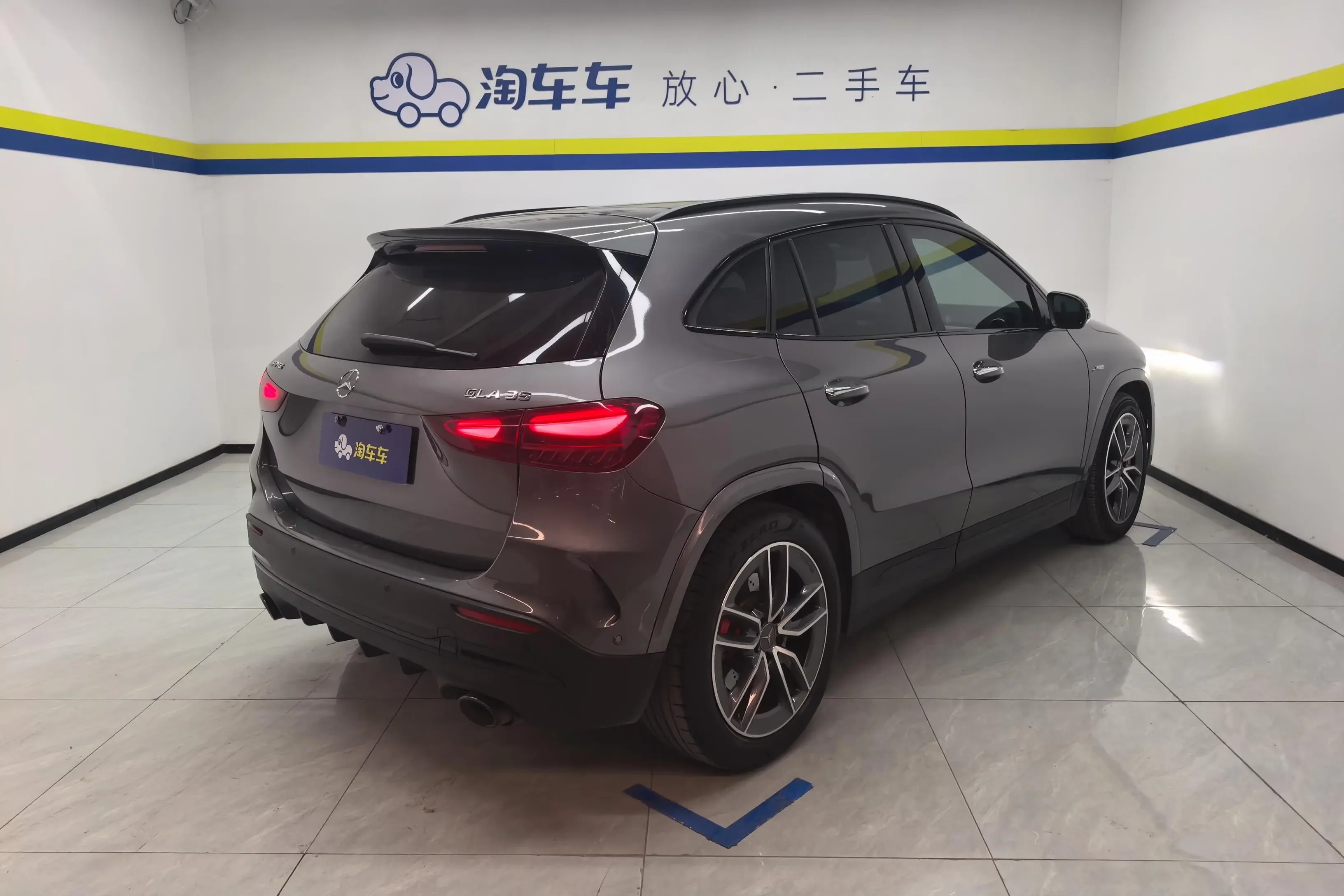 Mercedes-Benz GLA AMG