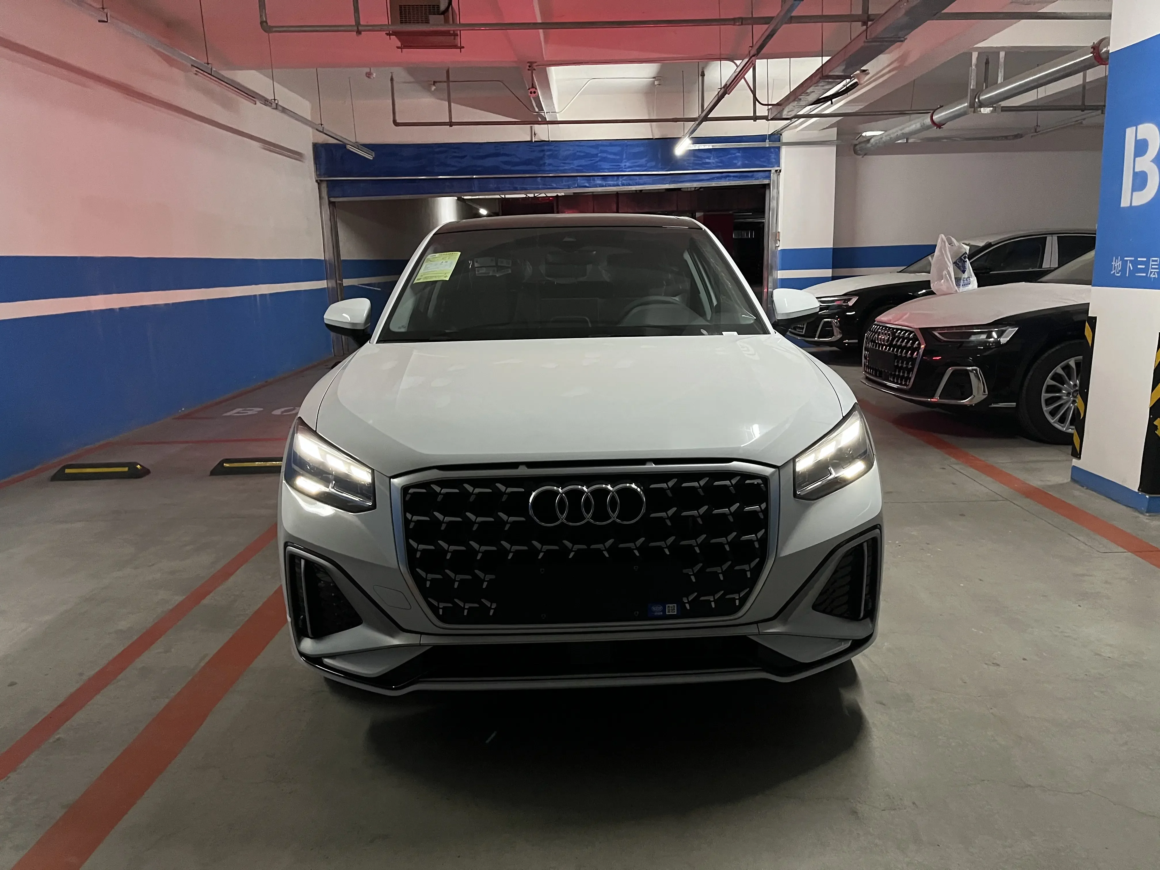 Audi Q2L