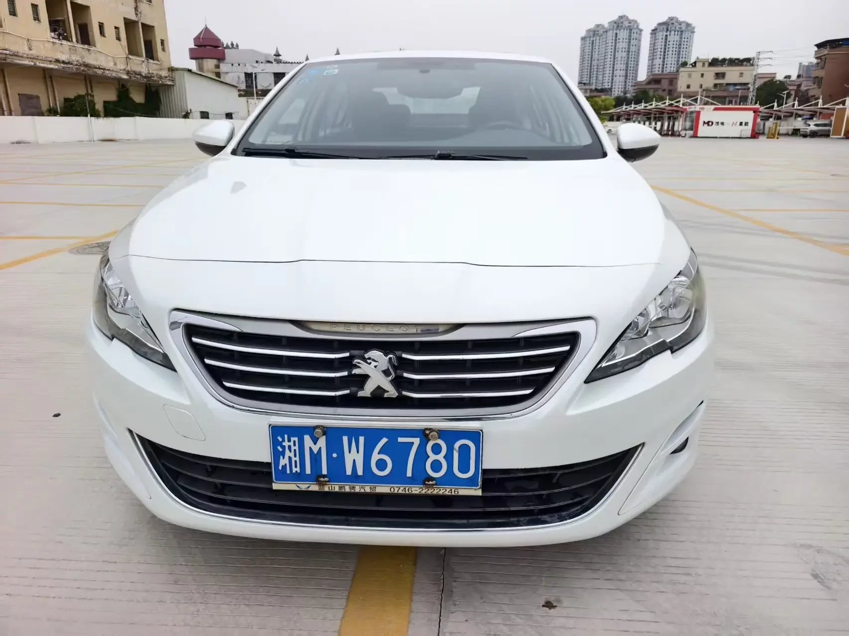 Peugeot 408