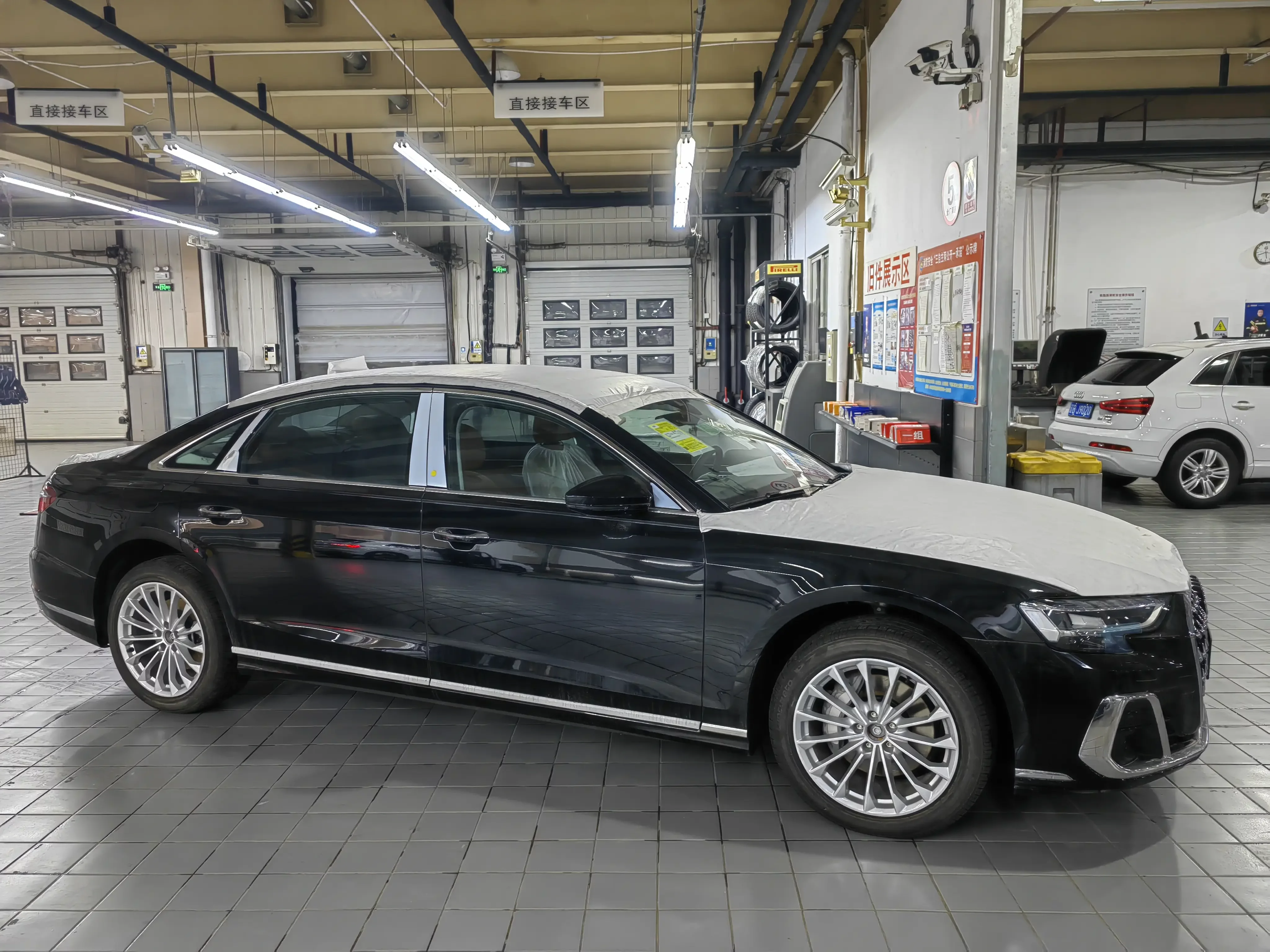 Audi A8
