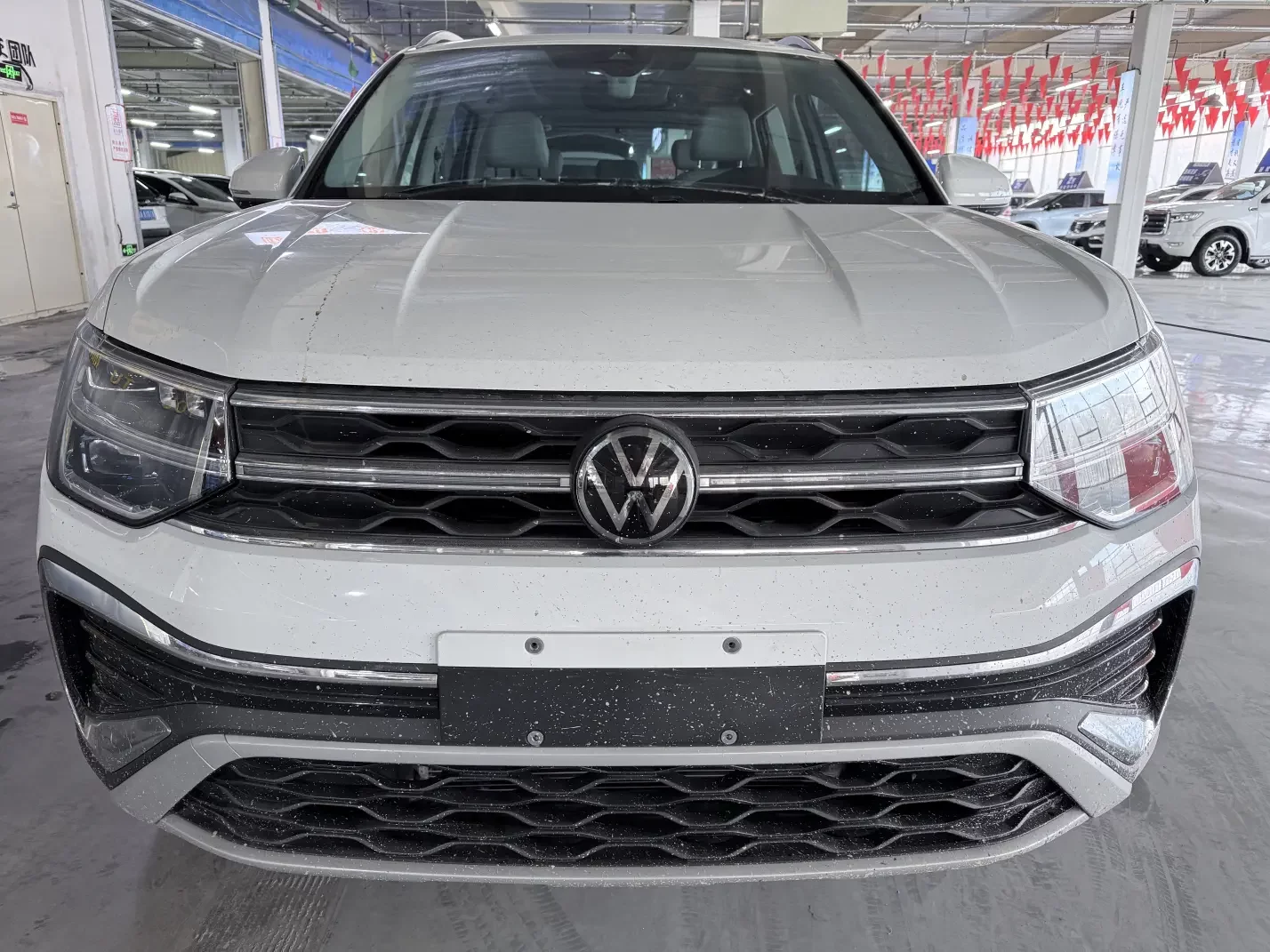 Volkswagen Tharu