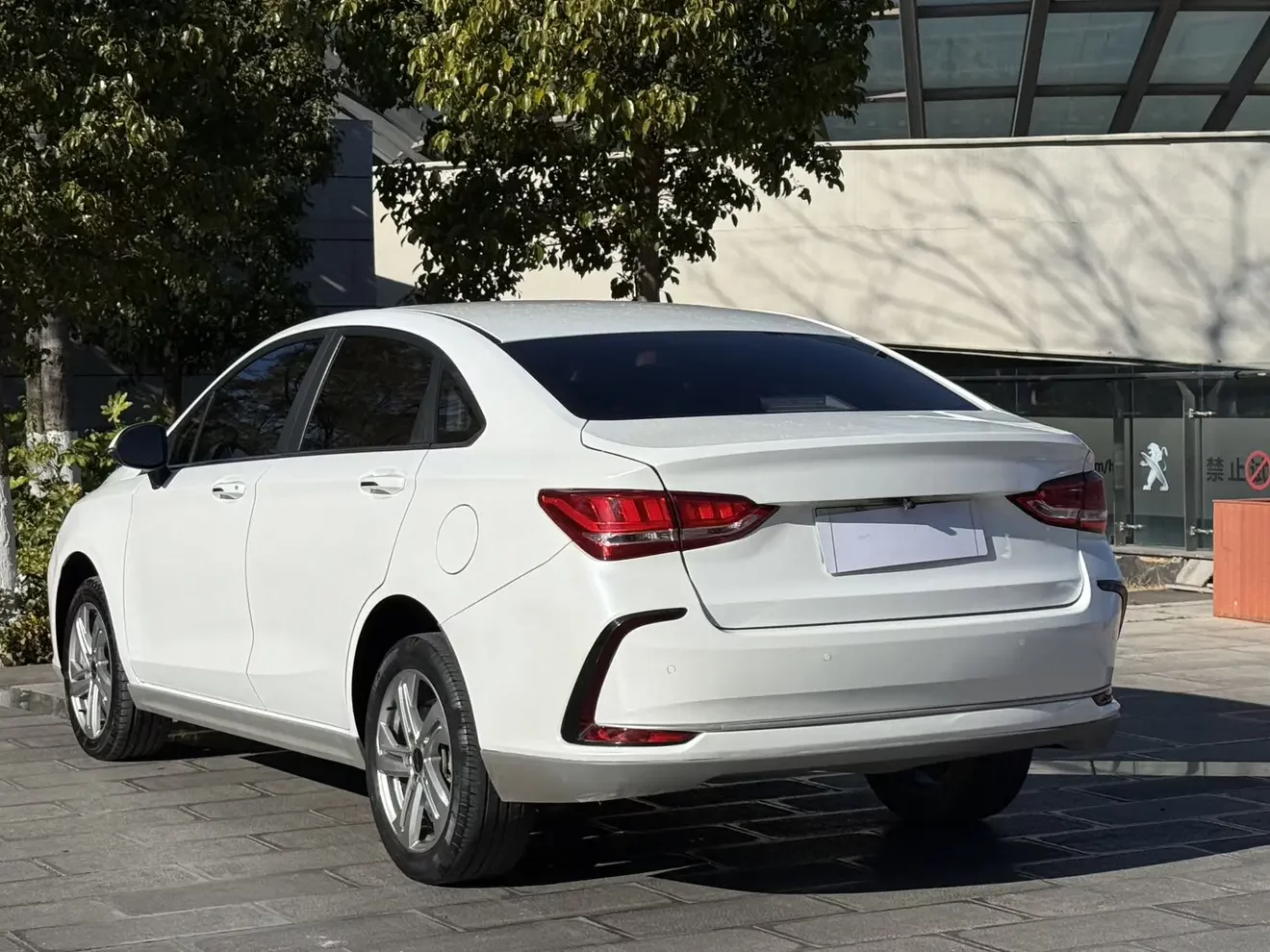 BAIC Beijing EU5