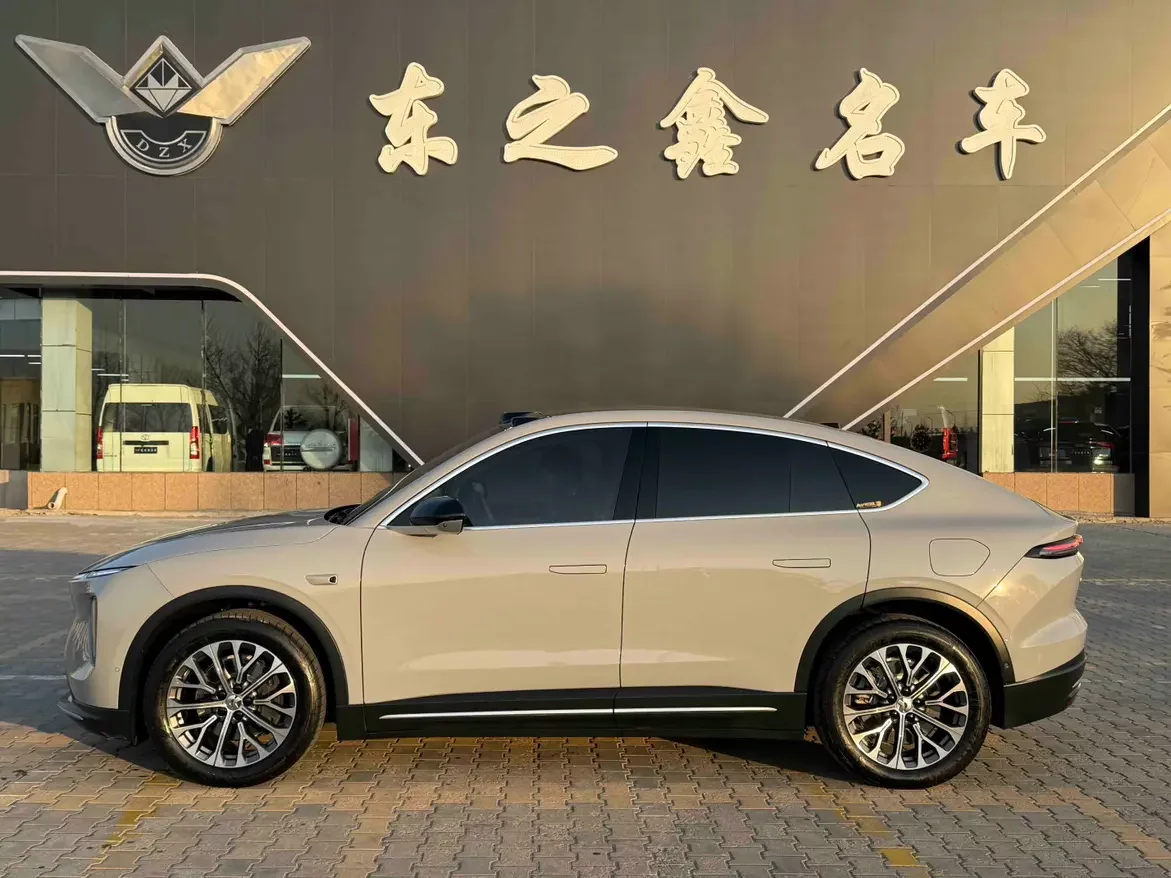 NIO EC6