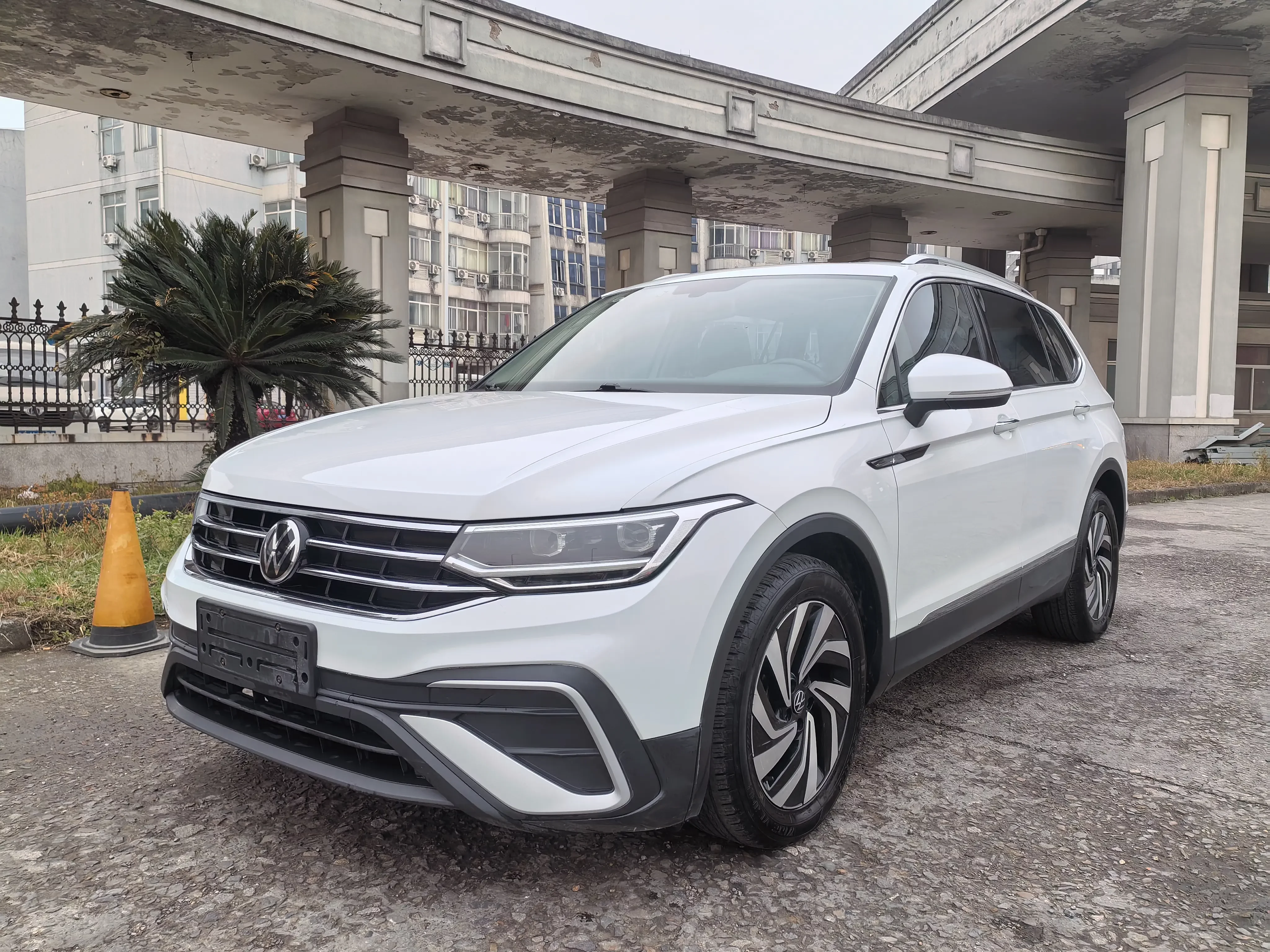 Volkswagen Tiguan L