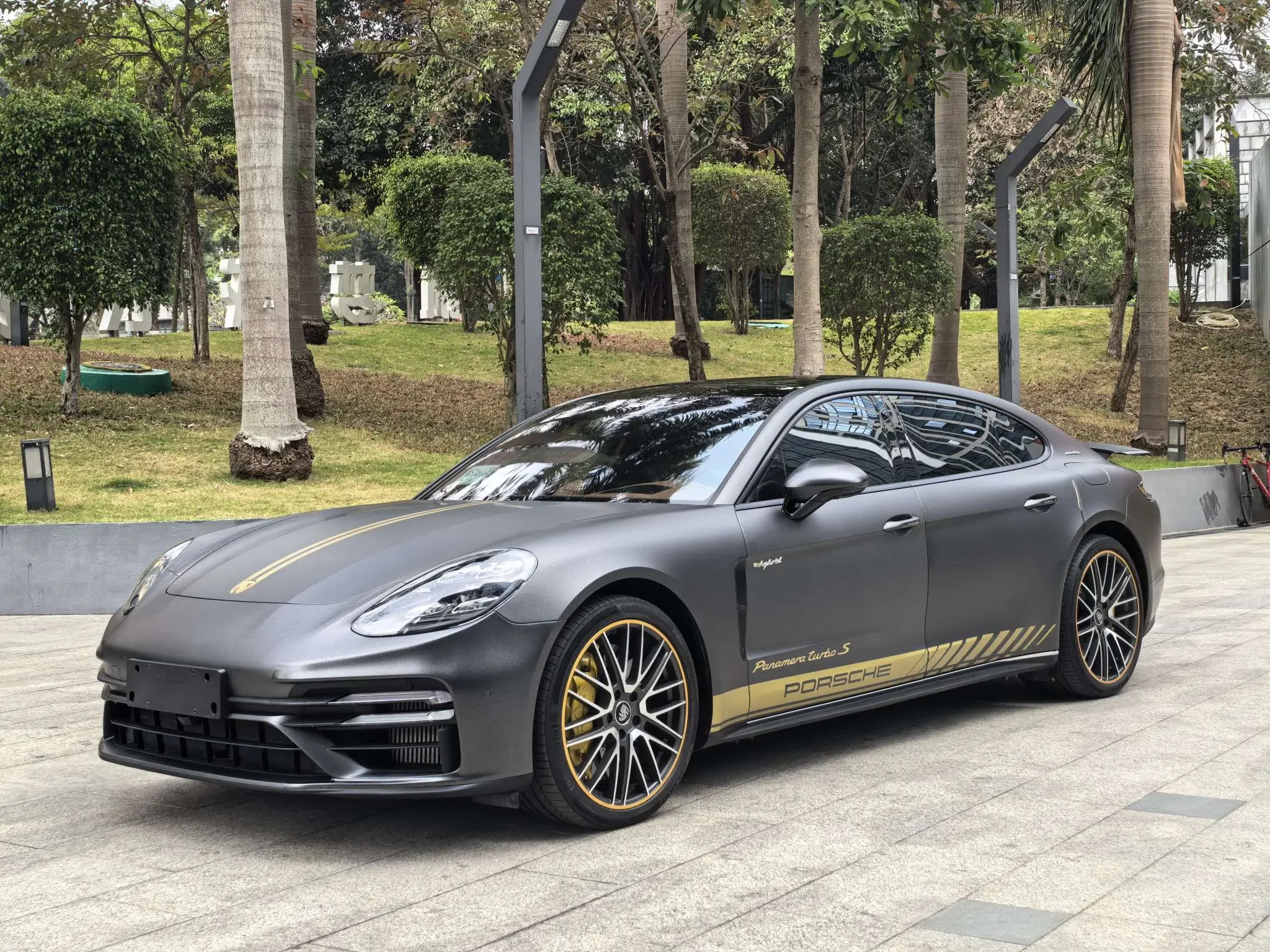 Porsche Panamera E-Hybrid
