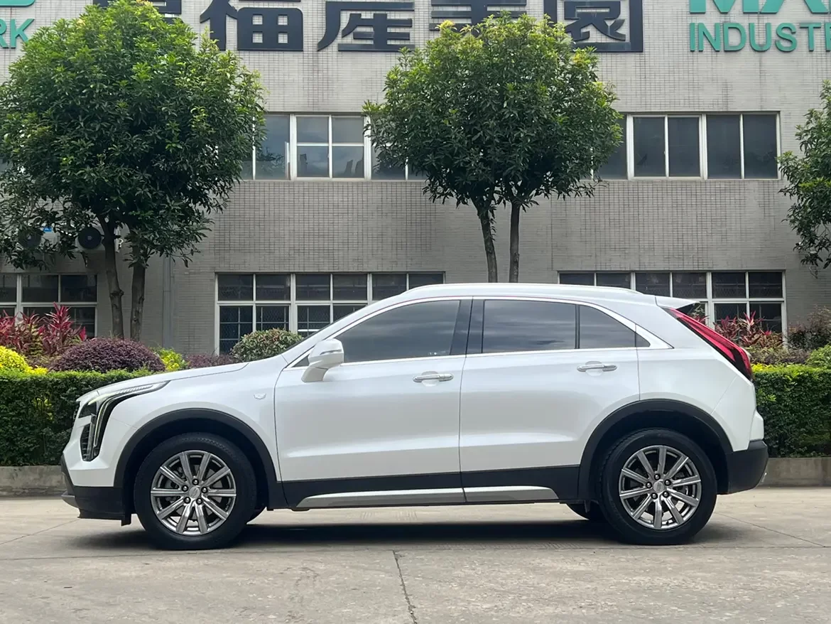 Cadillac XT4