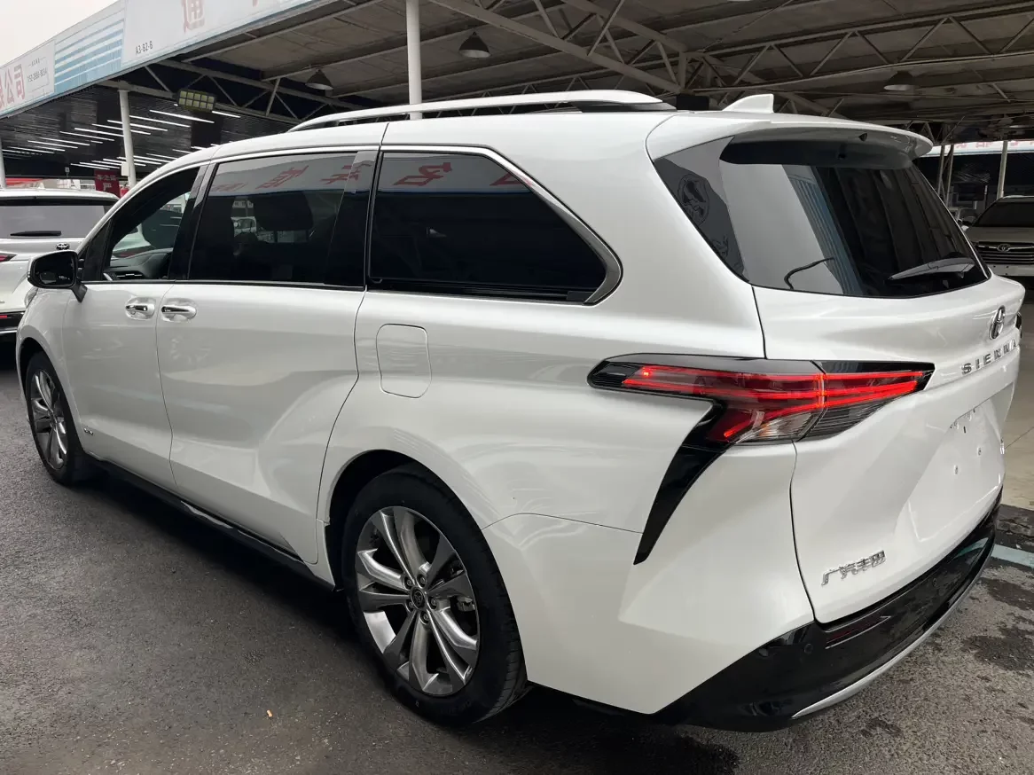 Toyota Sienna
