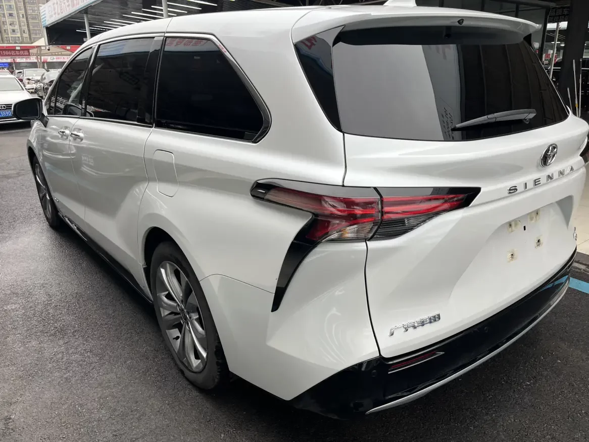 Toyota Sienna