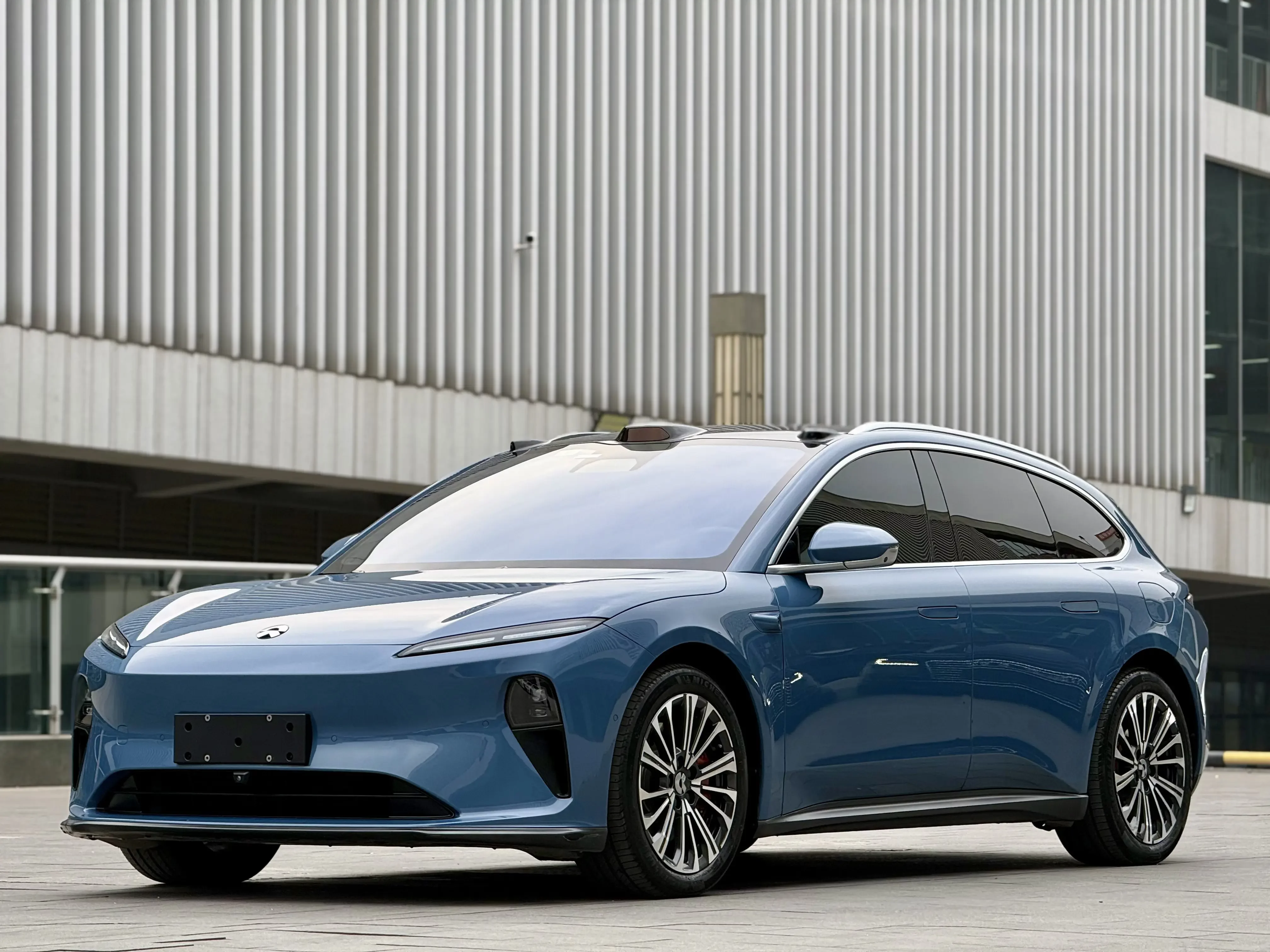 NIO ET5T  из Китая