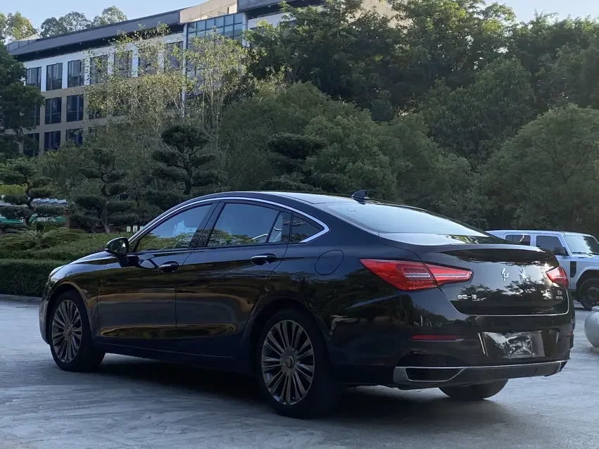Hongqi H5 classic