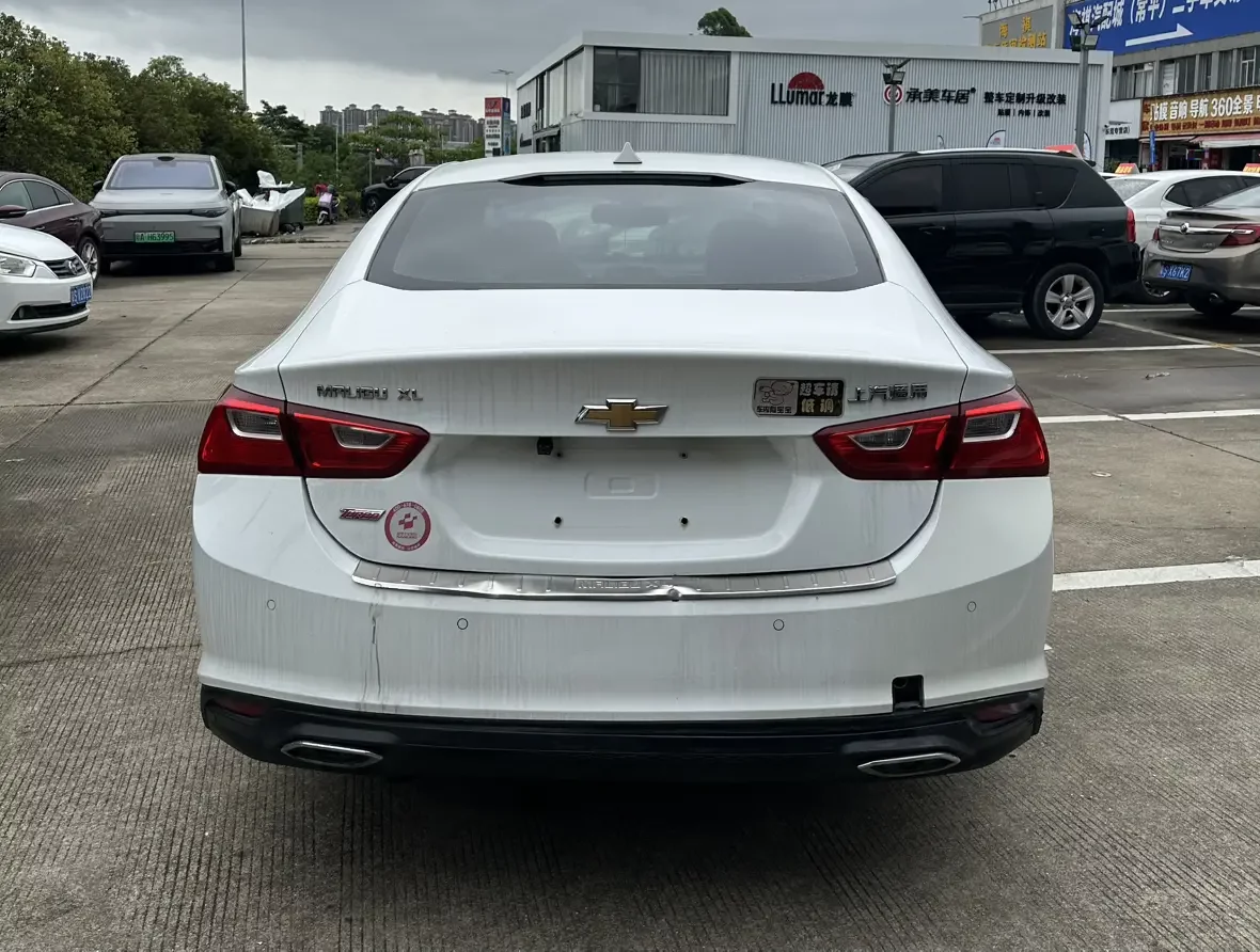Chevrolet Malibu XL