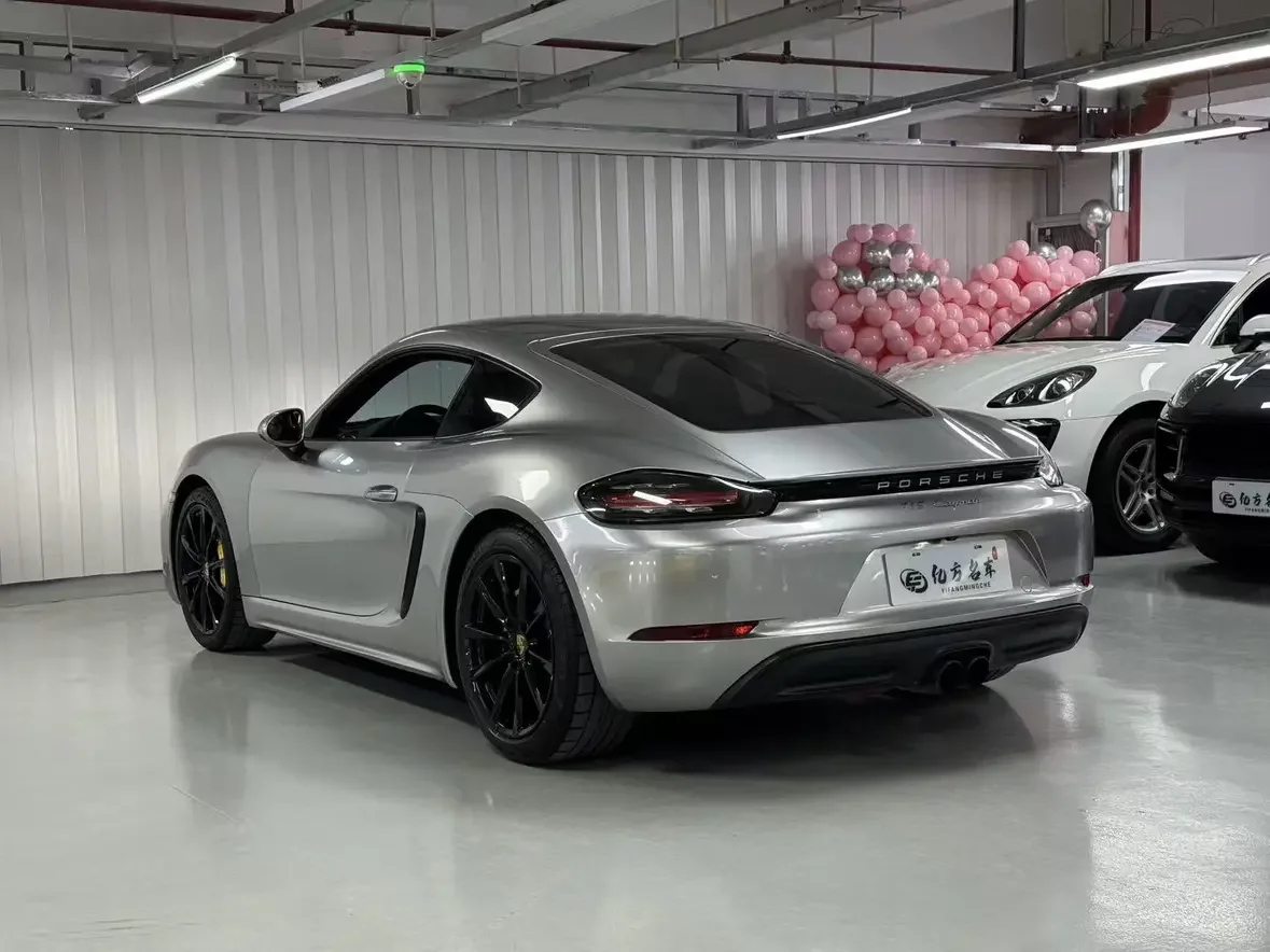 Porsche 718