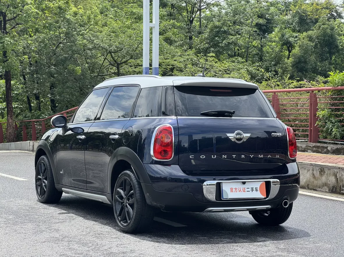 MINI COUNTRYMAN