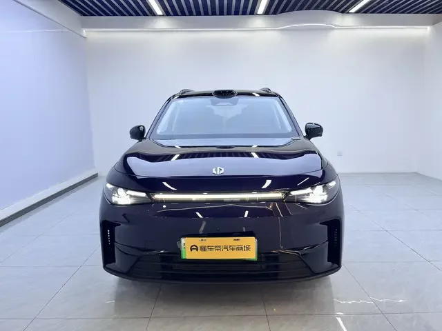Leapmotor C16
