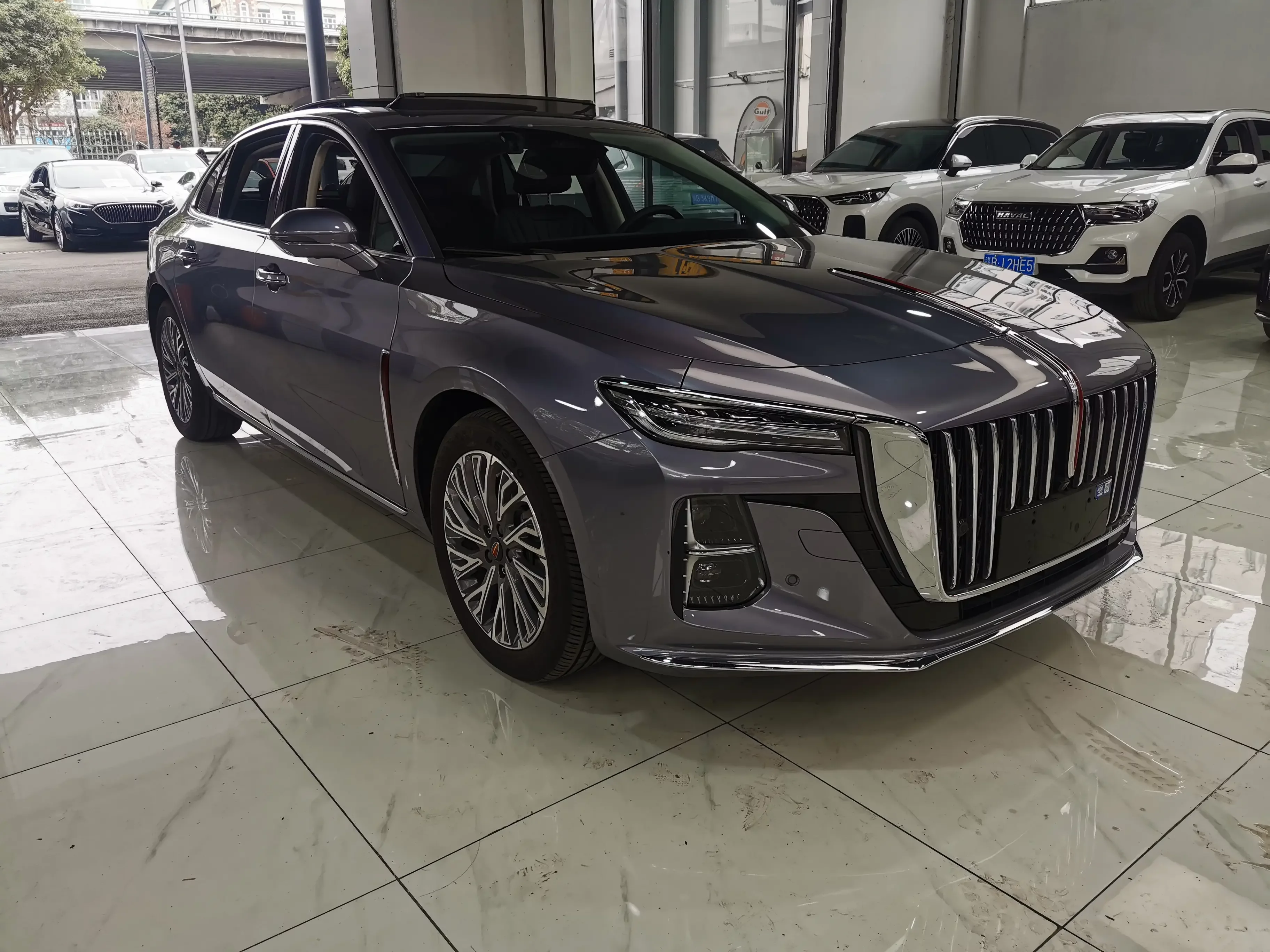 Hongqi H5