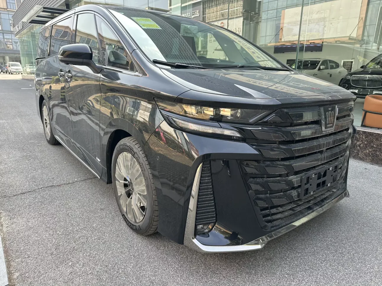 Toyota Crown Wellfire
