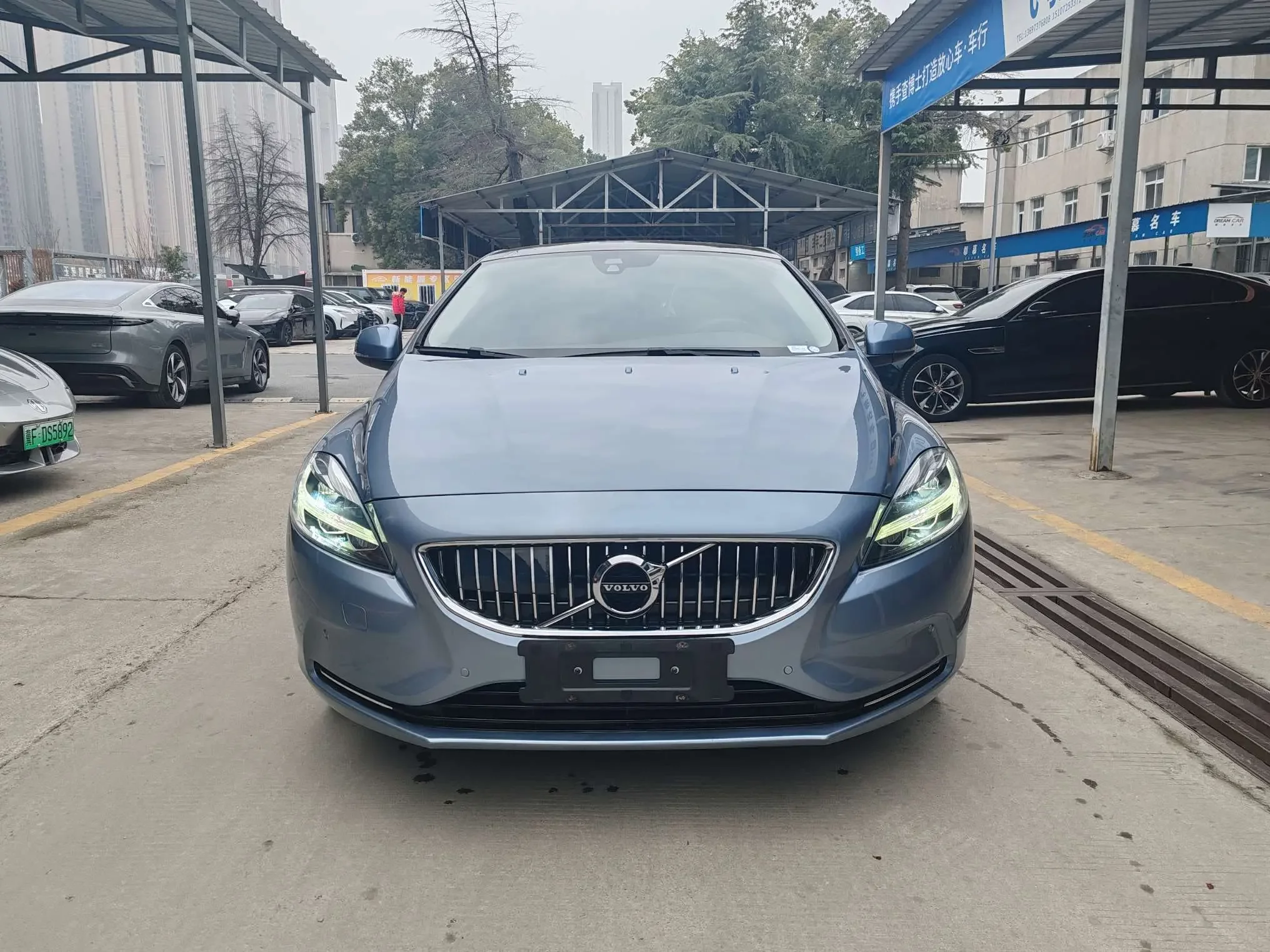 Volvo V40