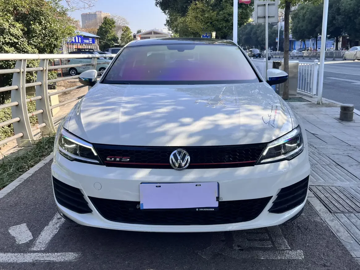 Volkswagen Lamando