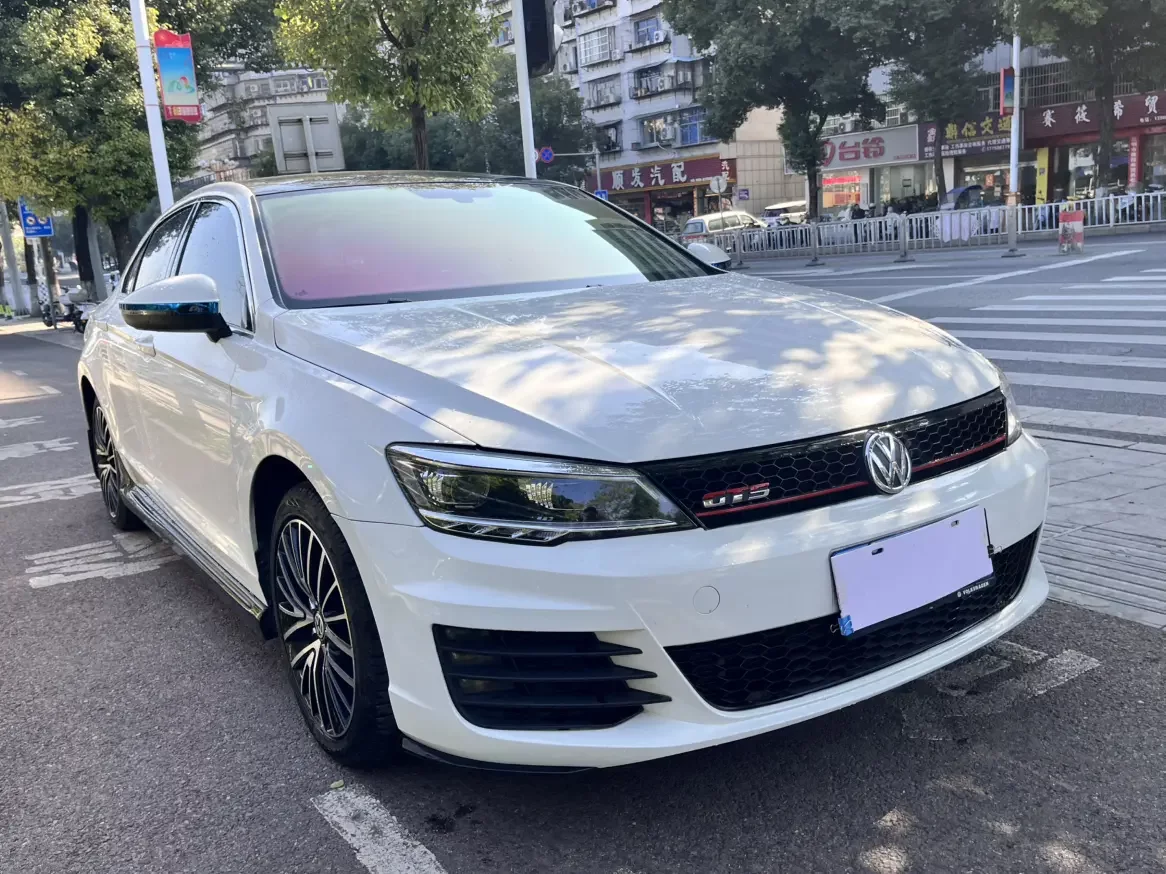 Volkswagen Lamando