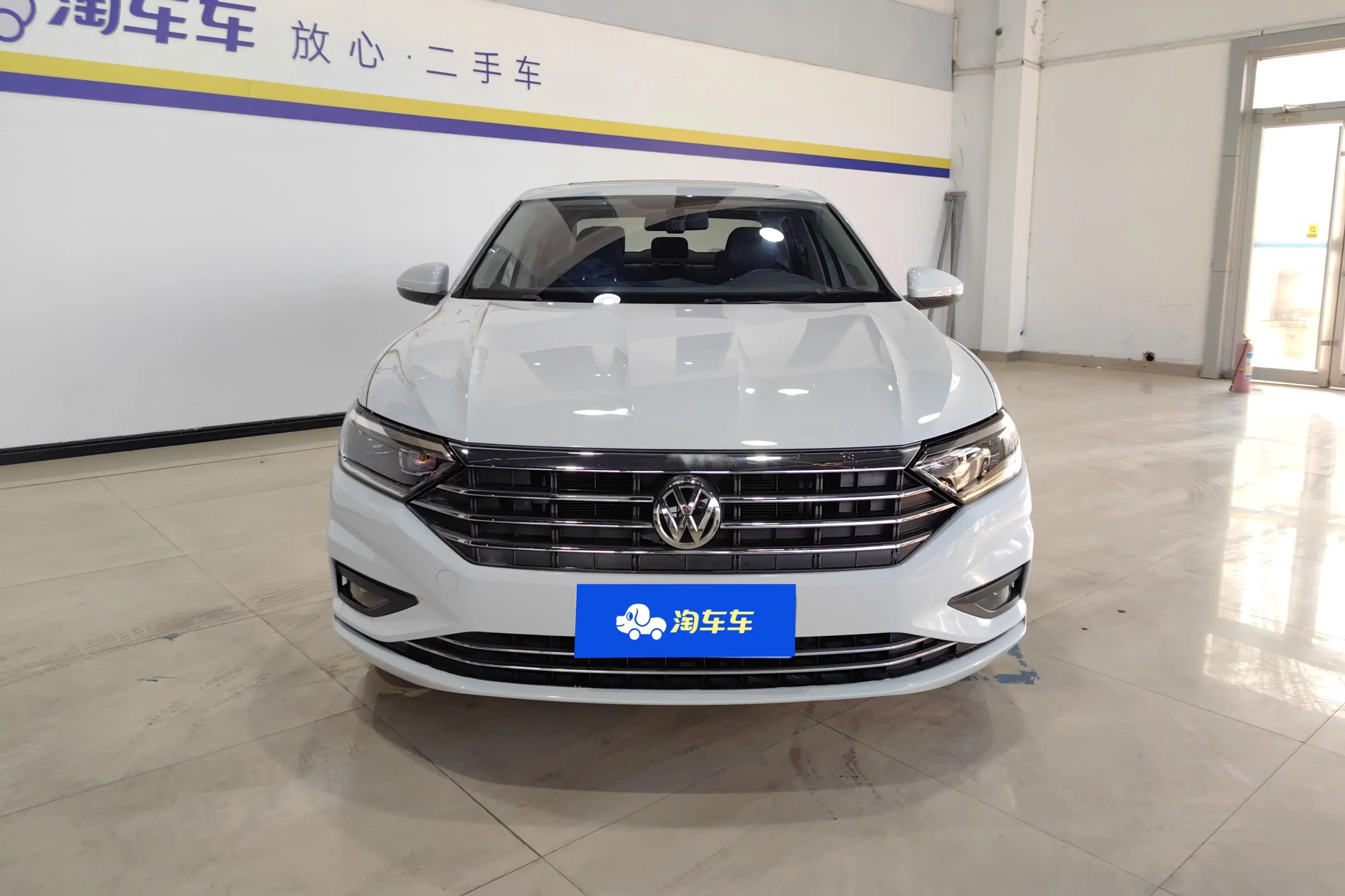 Volkswagen Sagitar