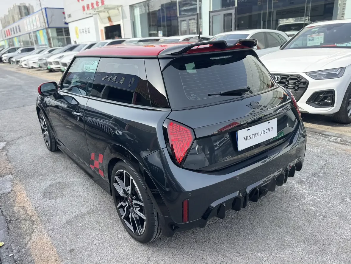 MINI JCW