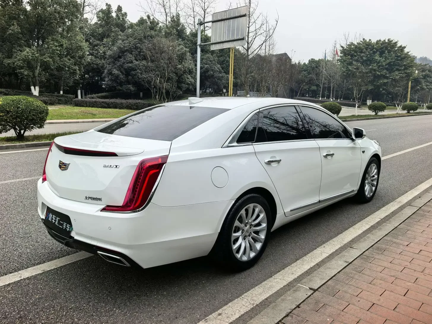 Cadillac XTS