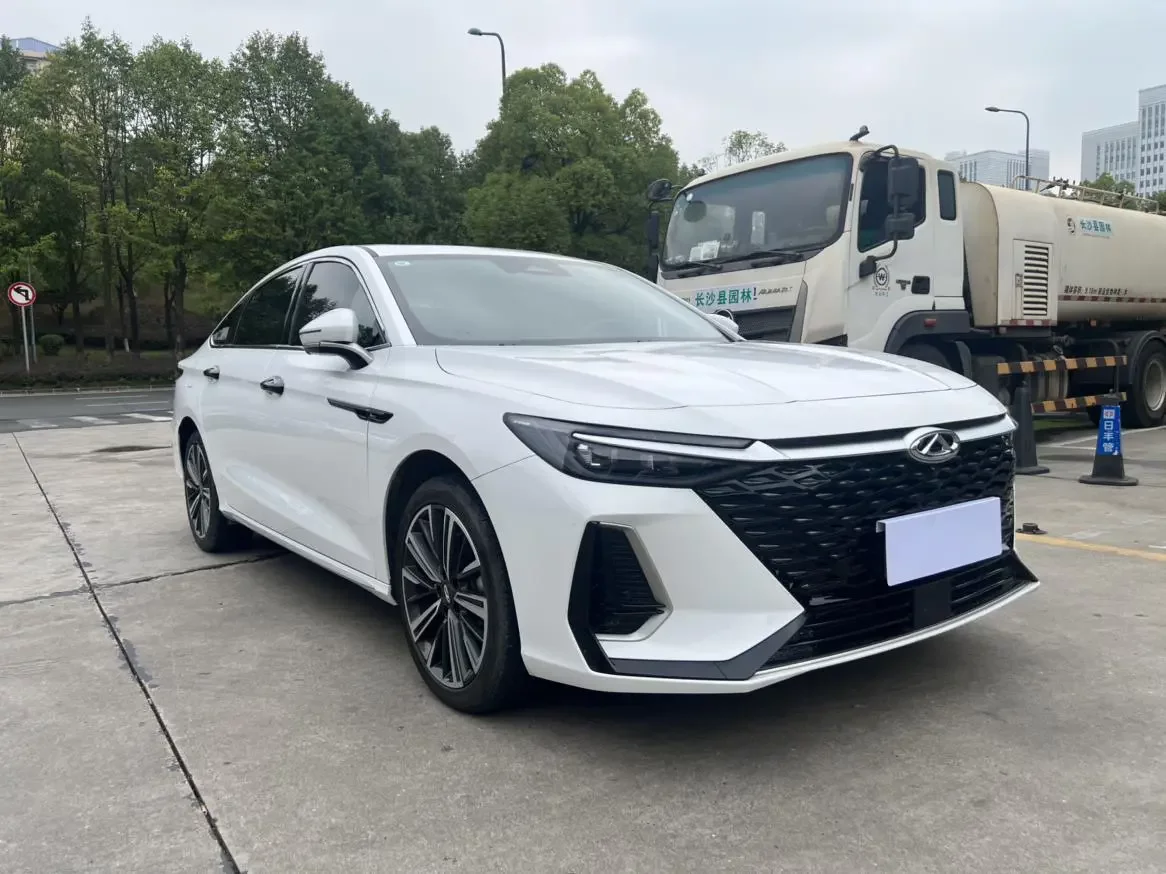 Chery Arrizo 8