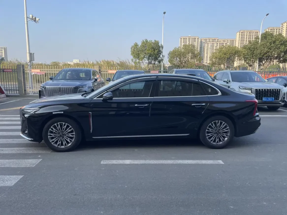 Hongqi H5