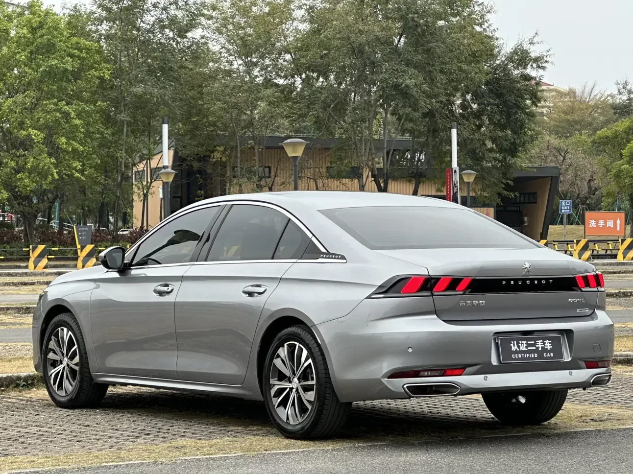 Peugeot 508L