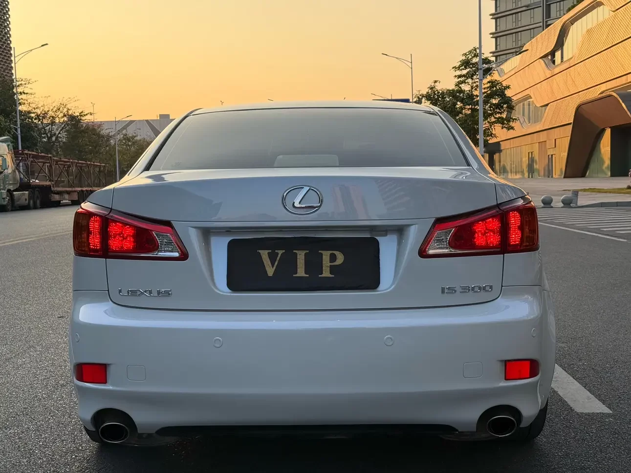 Lexus IS