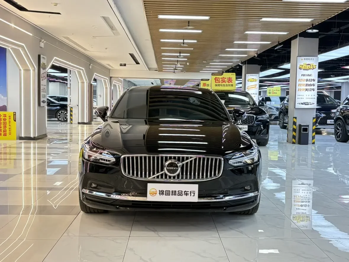 Volvo S90
