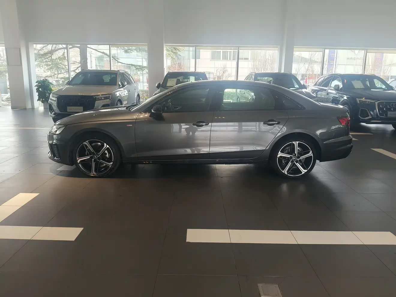 Audi A4L