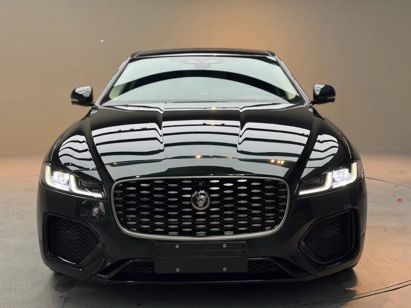 Jaguar XFL