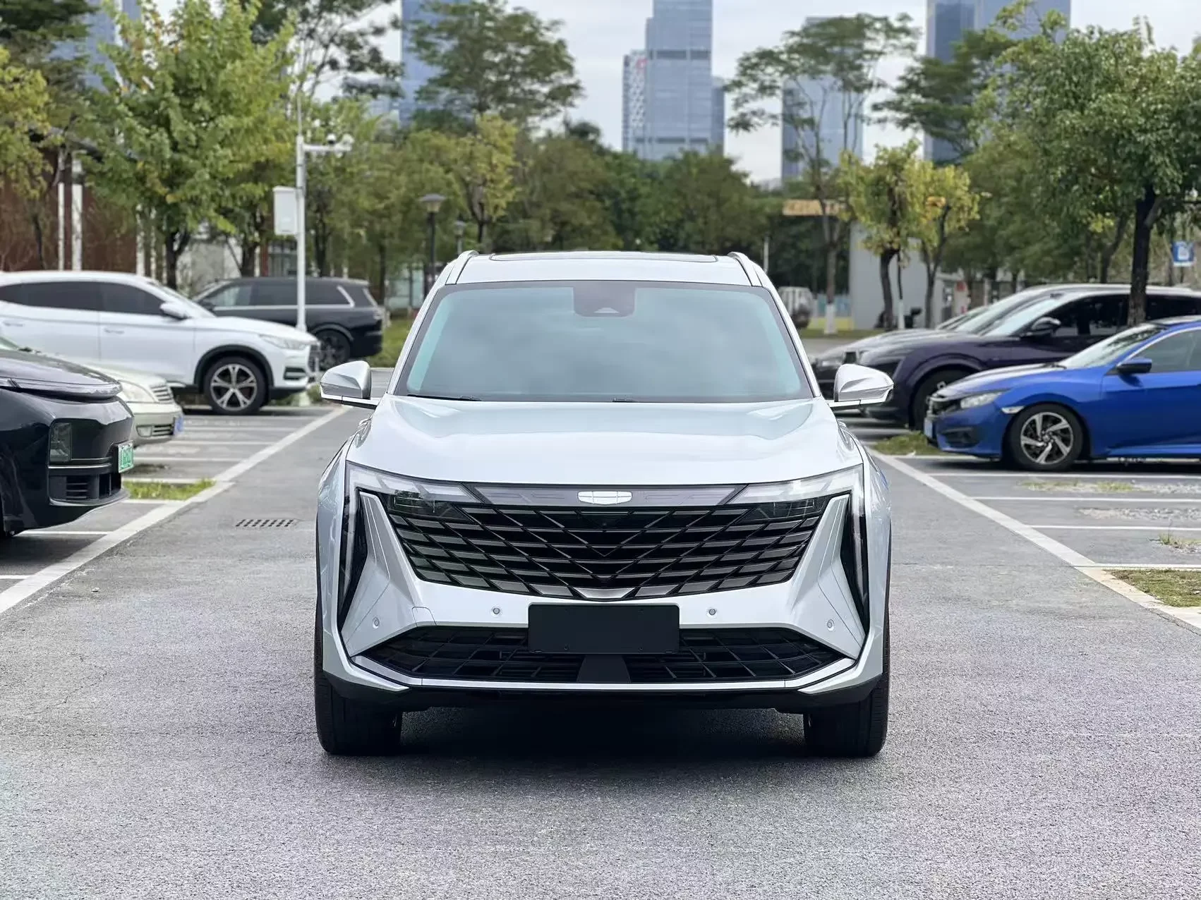 Geely Atlas L
