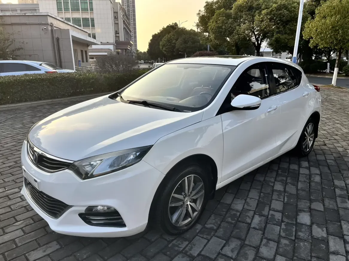 Changan Eado XT