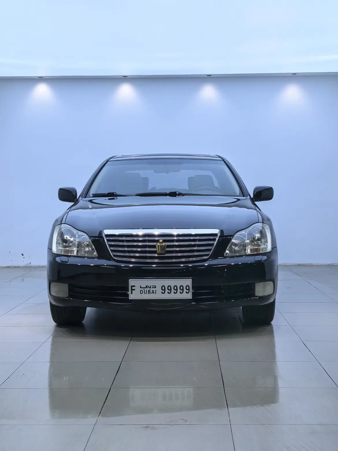 Toyota crown