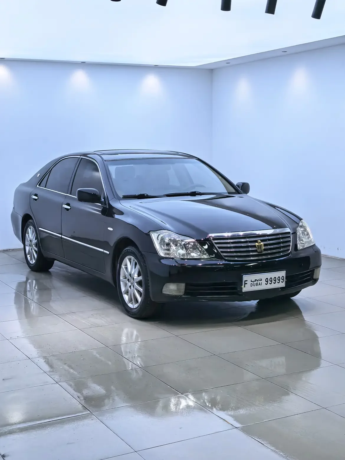 Toyota crown