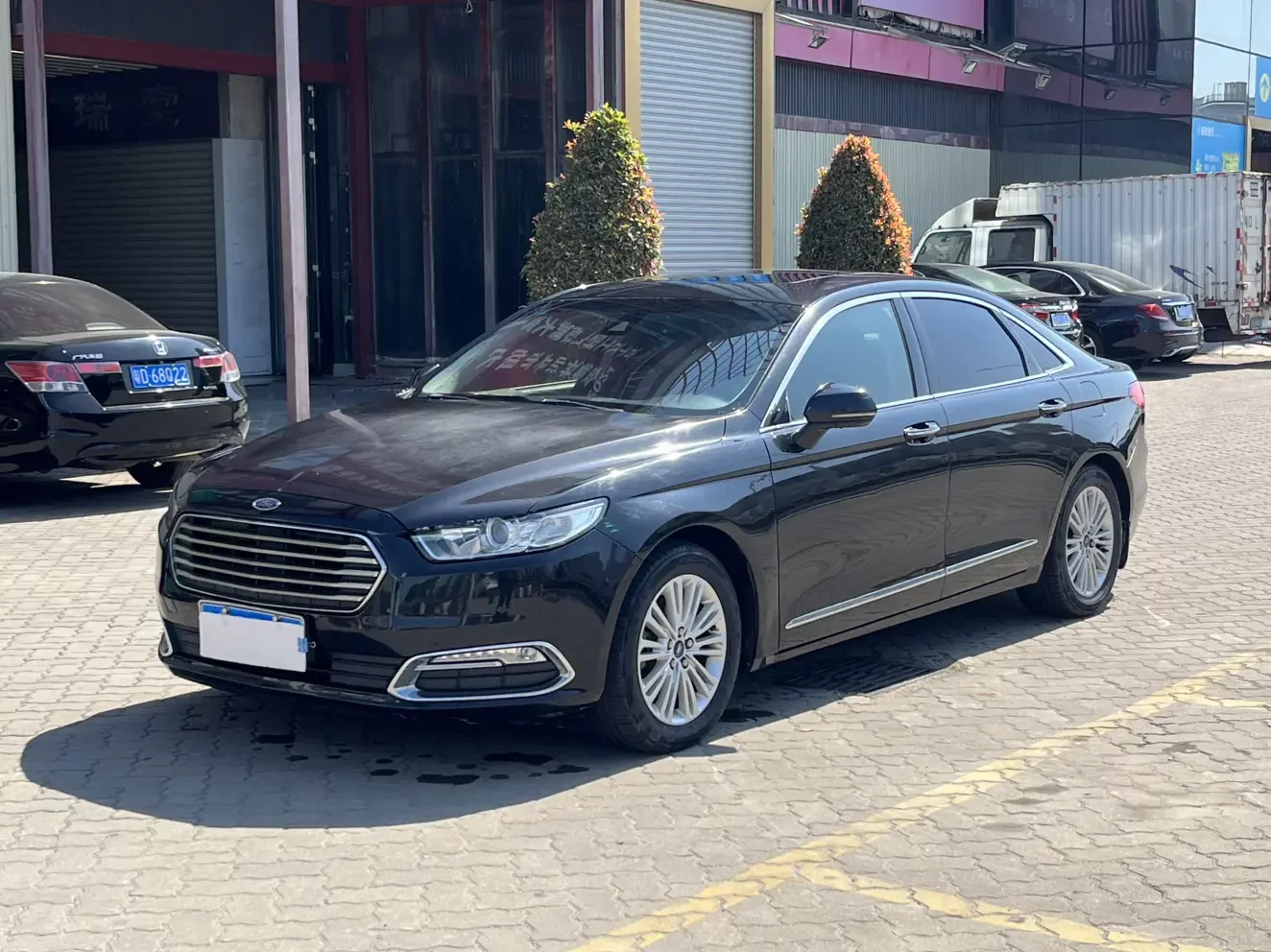 Ford Taurus