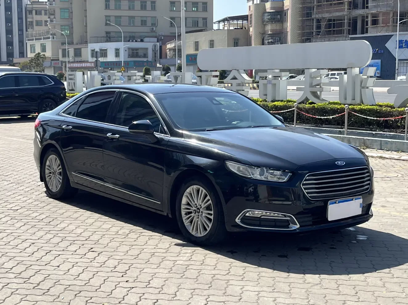 Ford Taurus