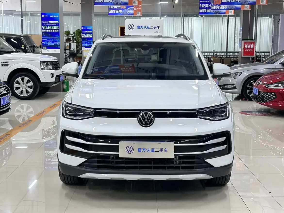 Volkswagen Tharu