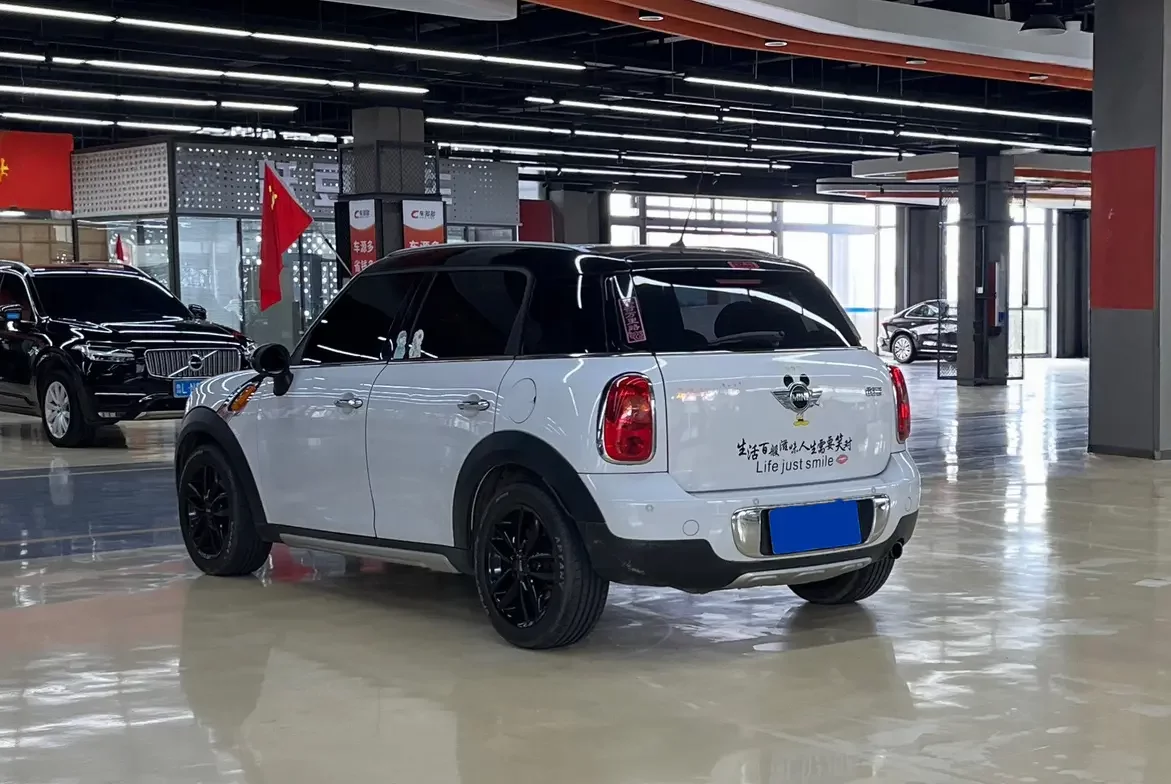 MINI COUNTRYMAN